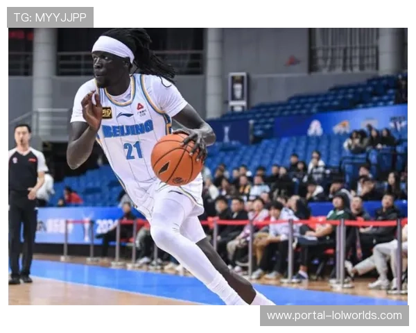 奥莫特社媒晒北京训练照，配文“谢谢北京”引猜想